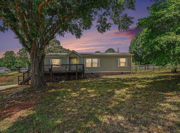 364 Johnson Circle, Inman, SC 29349