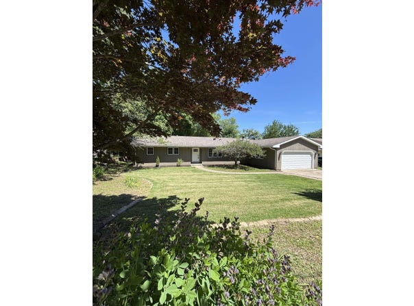 630 E Main Street, Newburgh, IN 47630