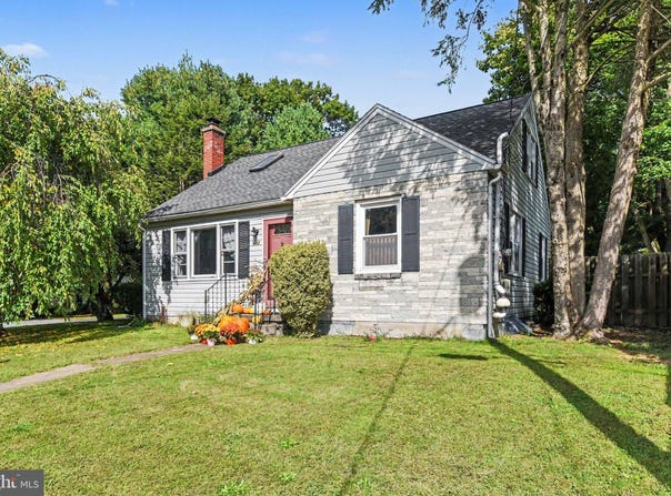 653 HILLSIDE Avenue, HUMMELSTOWN, PA 17036