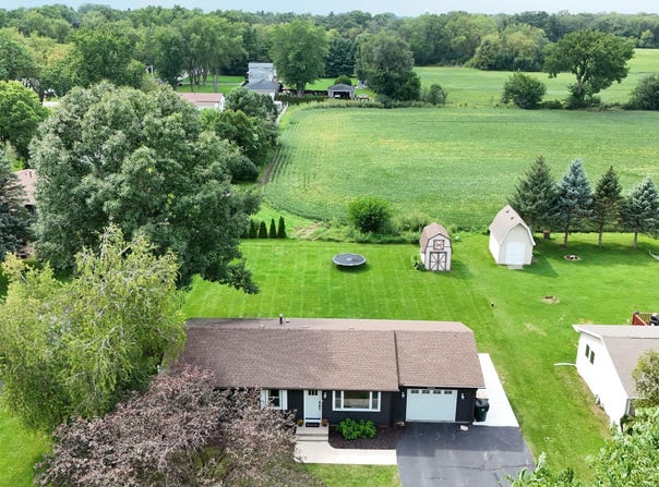 2701 Zerfas Dr, Twin Lakes, WI 53181