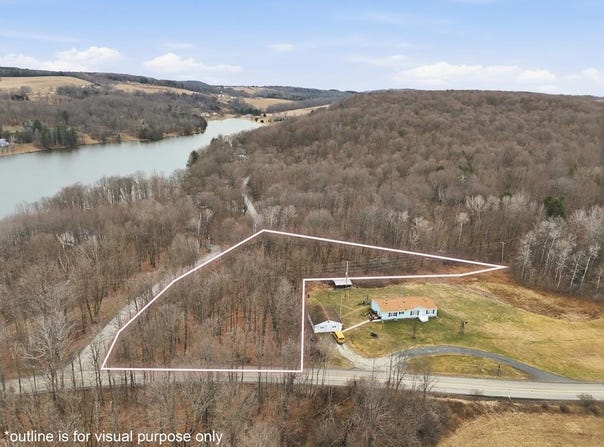 Lakeside Dr, Sayre, PA 18840