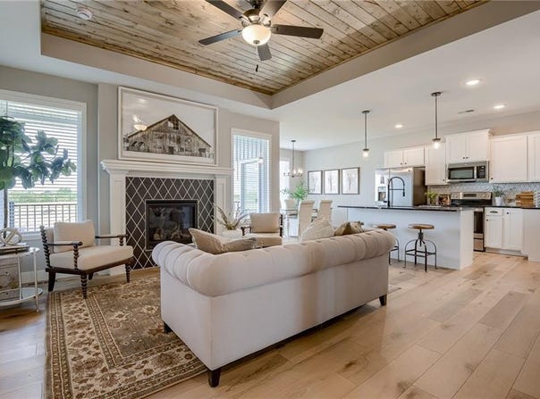20510 Millview Road, Spring Hill, KS 66083