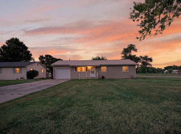 102 W Lewis, Udall, KS 67146