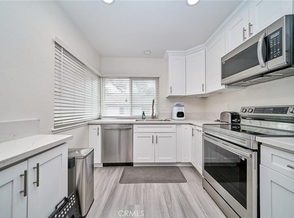 2346 Coventry Cir., #18, Fullerton, CA 92833