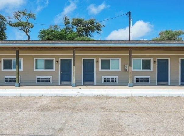 Rockport, TX 78382