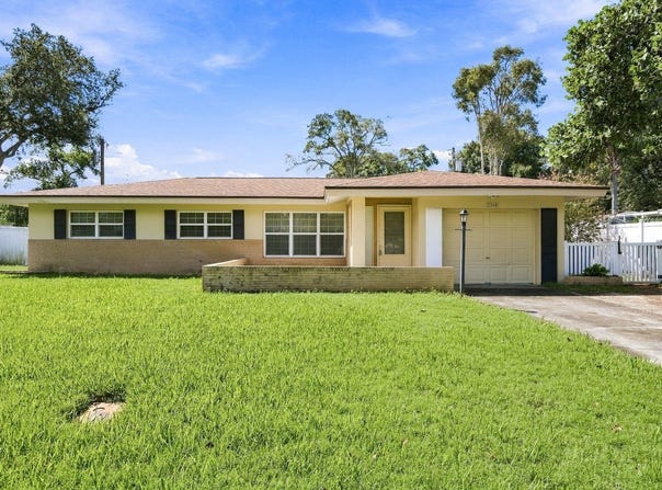 2548 FOREST Parkway N, LARGO, FL 33771