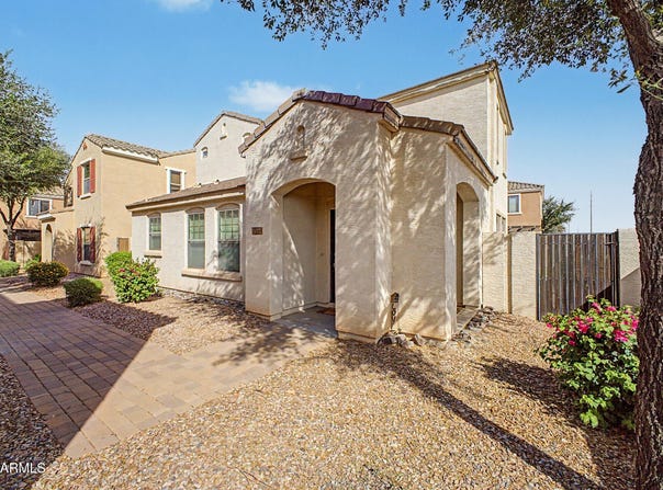 2869 E BART Street, Gilbert, AZ 85295