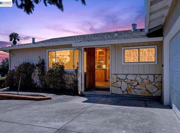 4516 Edwards Ln, Castro Valley, CA 94546