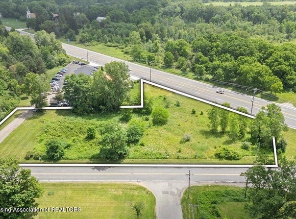Waverly Road, Holt, MI 48842