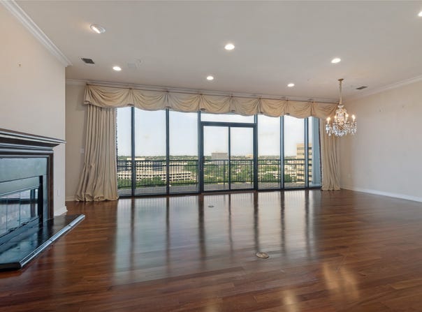 330 Las Colinas Boulevard E, Irving, TX 75039