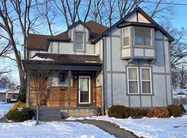 655 N 8th Street, Breese, IL 62230