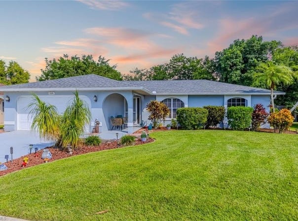 124 Versailles Cir, NAPLES, FL 34112
