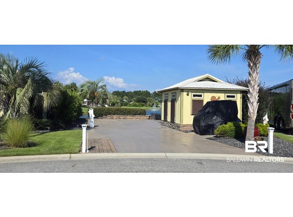 837 Carrozza Lane, Foley, AL 36535