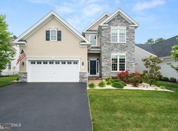 55 AMBERMIST Way, FORKED RIVER, NJ 08731