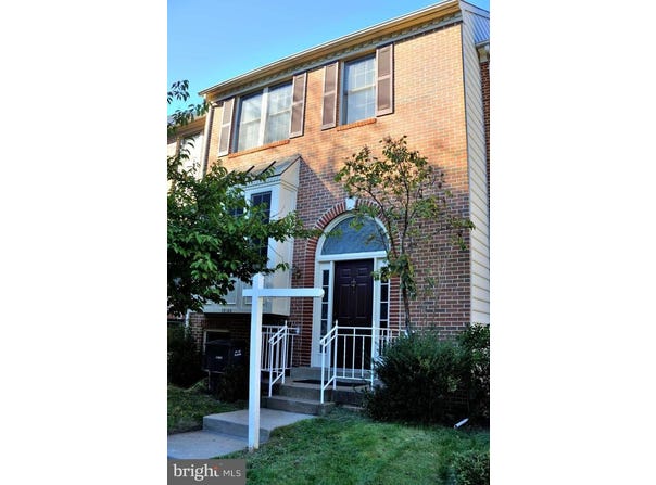 12143 ABBEY GLEN CT, WOODBRIDGE, VA 22192