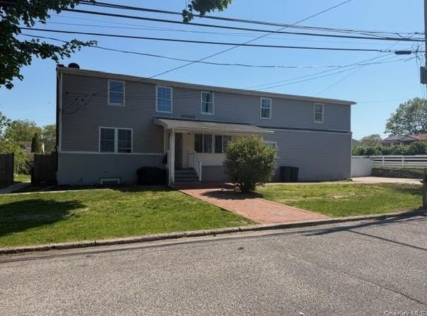 2 Date Street, Central Islip, NY 11722