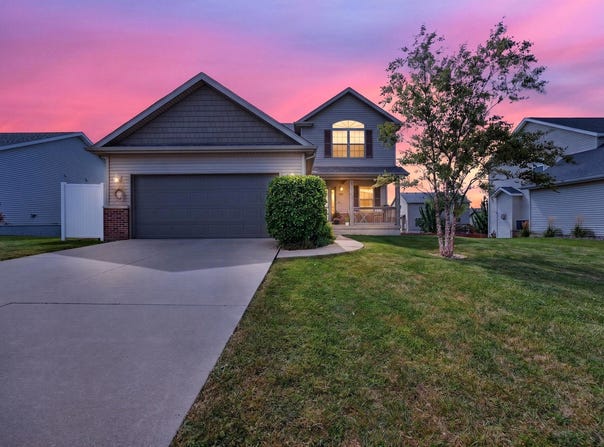 1711 Coralstone Way, Normal, IL 61761