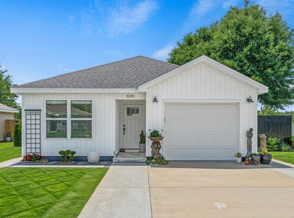 5370 Highview Drive, Crestview, FL 32539