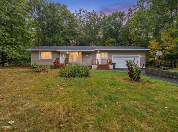 10 Reba Lane, Windham, ME 04062