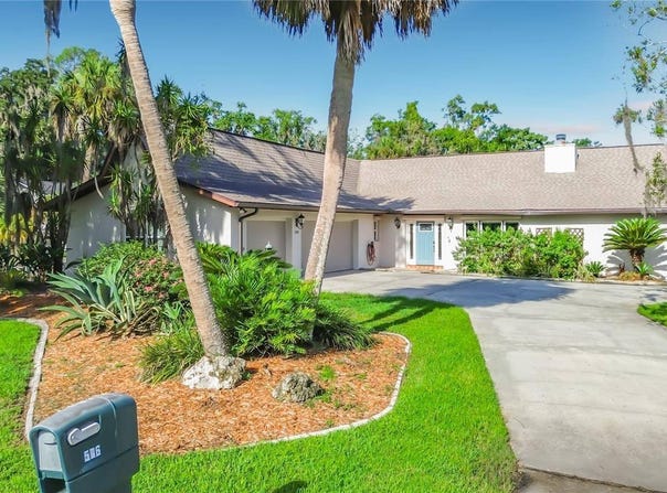 536 NW 9th Ave, Crystal River, FL 34428