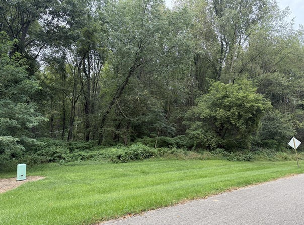2 Campbell Lake Drive, Parma, MI 49269