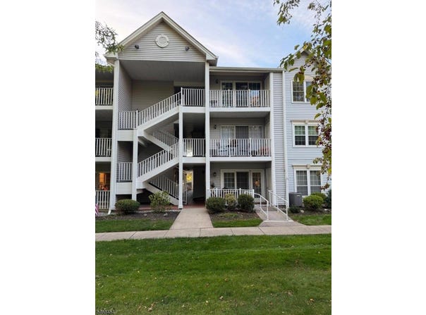 1505 Longley Ct, Branchburg Twp., NJ 08876-7200