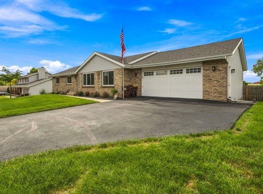3203 Tuggle Drive, Cherry Valley, IL 61016