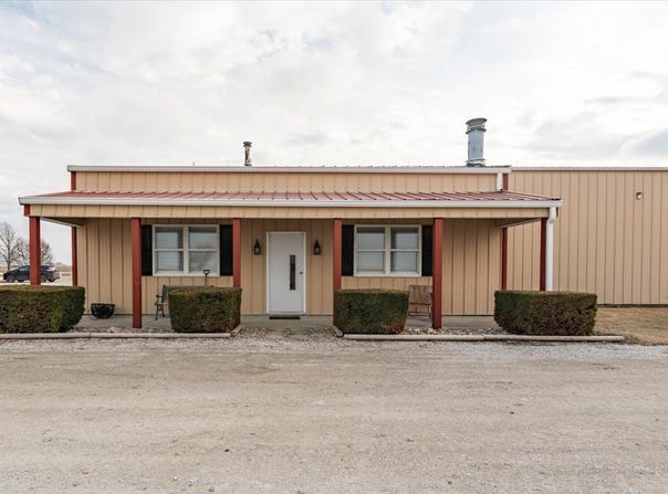 26151 E 2500 N Road, Lexington, IL 61753