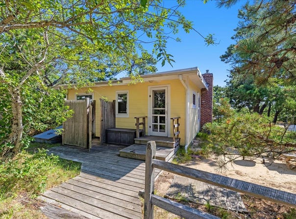 50 Ocean View Drive, Wellfleet, MA 02667