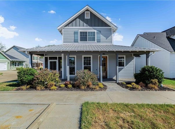 1910 Ebbing LOOP, Barling, AR 72923