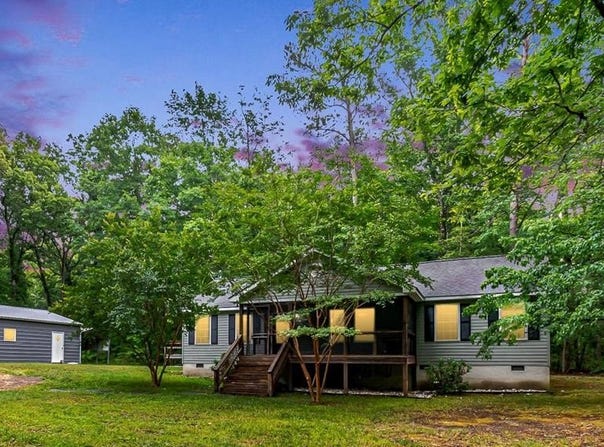 251 Bronson St, HAGUE, VA 22469