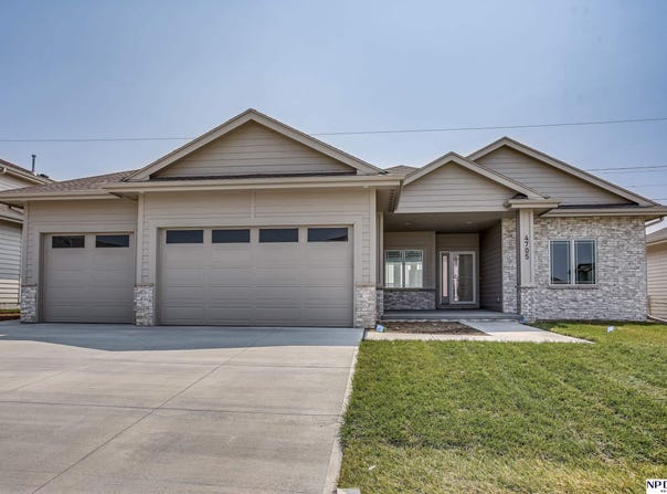 3507 S 219 Street, Elkhorn, NE 68022