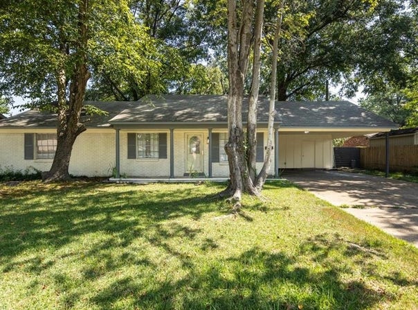 813 PRYOR DRIVE, West Memphis, AR 72301