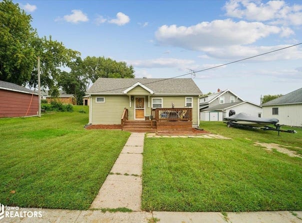 1010 15Th Avenue, Eldora, IA 50627