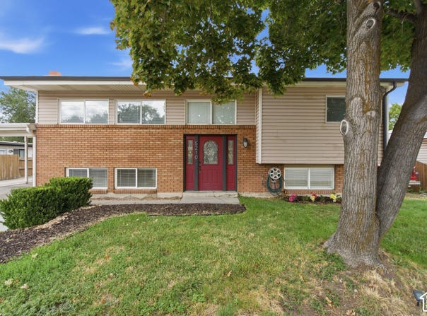 5210 S 900 E, Murray, UT 84117