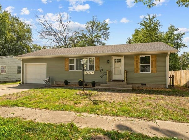 29 West 3 rd Street, Adrian, MO 64720