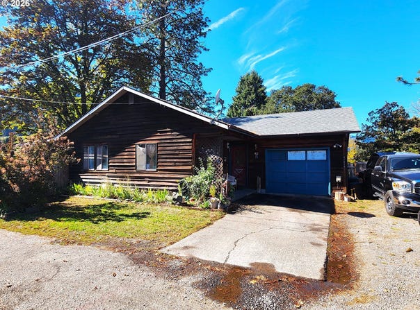 47639 CLINE St, Oakridge, OR 97463