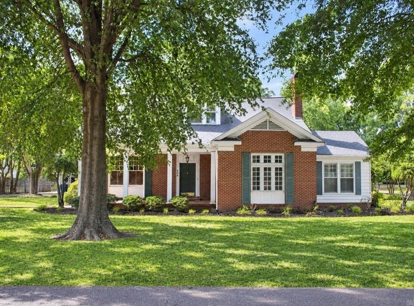 304 N Pine St, Marvell, AR 72366