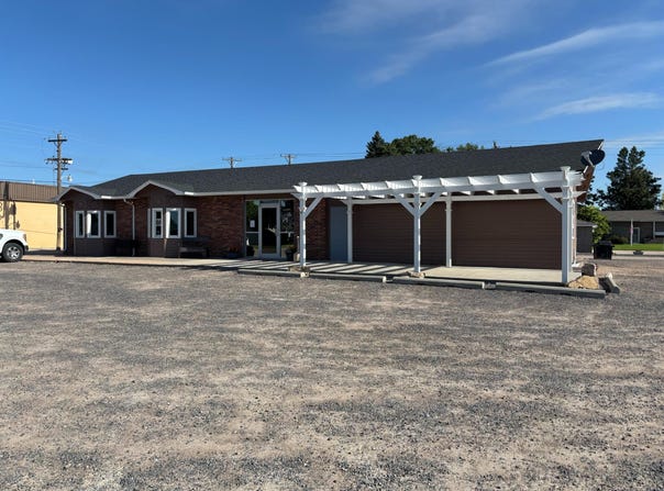 140 E 12th St, Imperial, NE 69033