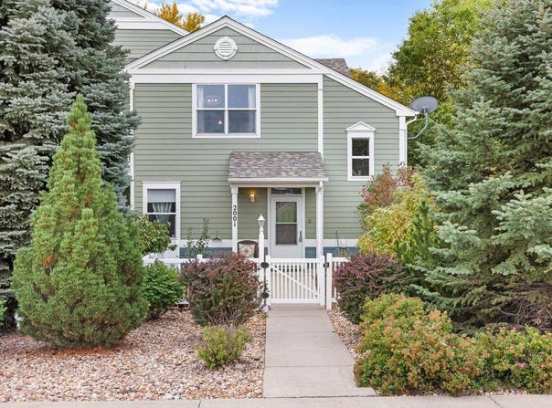 635 Gooseberry Dr, Longmont, CO 80503