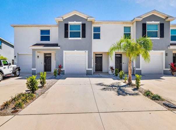 350 MANGROVE SHADE Circle, APOLLO BEACH, FL 33572