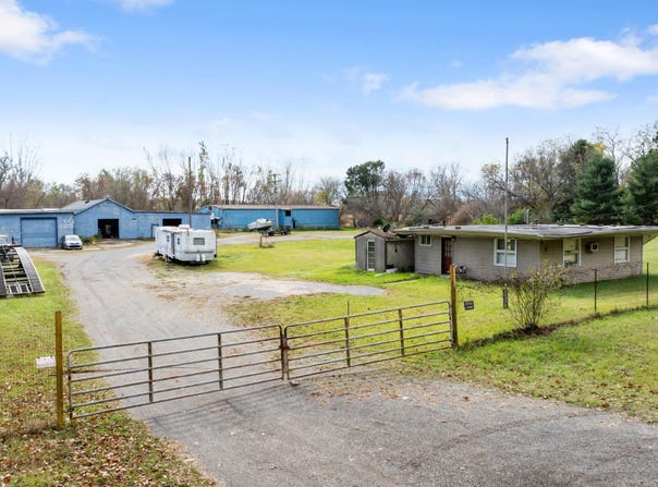 6501 Hawkins Road, Jackson, MI 49201