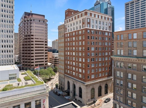 21 W 10th Street, Kansas City, MO 64105