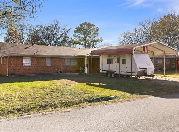 43 Laurel Street, Lone Grove, OK 73443