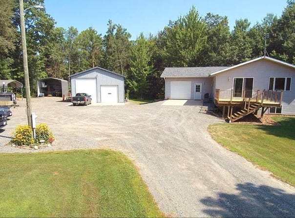 111578 Bergmann Rd., Athens, WI 54411