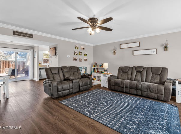 30 Forge Court, Jackson, NJ 08527