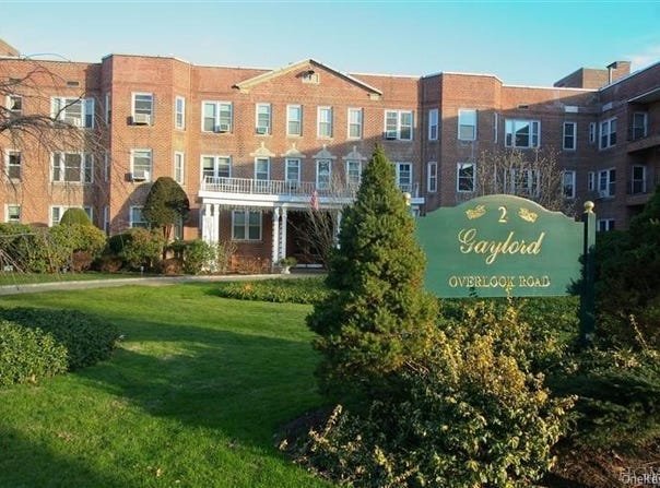 2 Overlook Road, White Plains, NY 10605