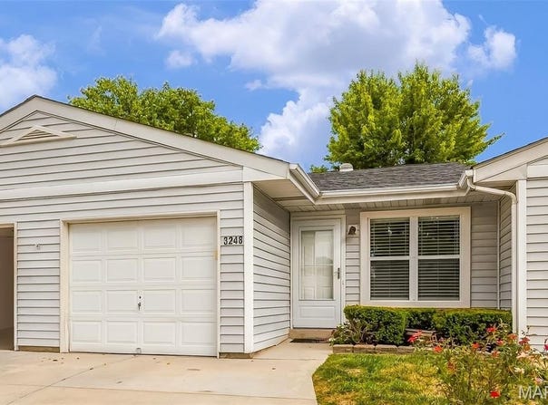 3248 Meadow Trail Drive, St Peters, MO 63376