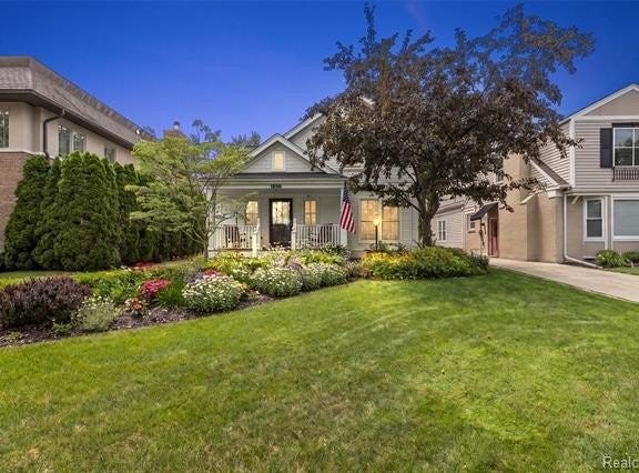1656 Washington Boulevard, Birmingham, MI 48009