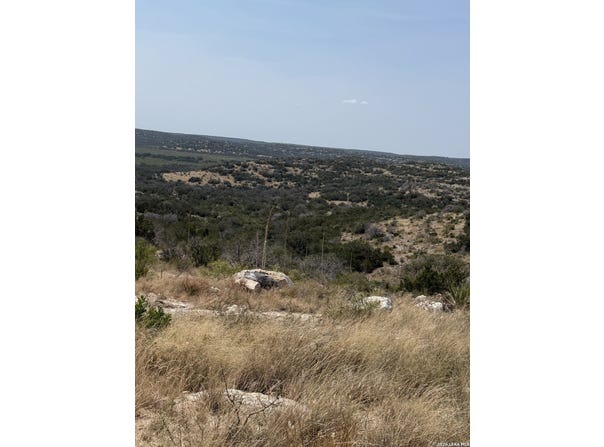 SD 45400, Rocksprings, TX 78880